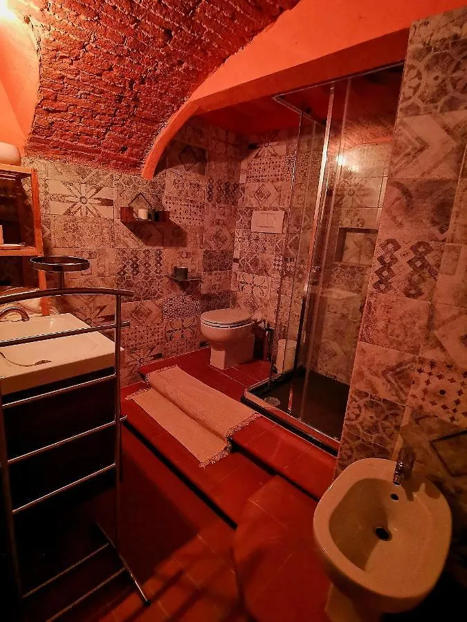 Florence Red Impression - In The City Center Apartment